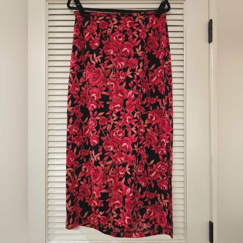 Hillard & Hanson - Floral Rose Lightweight Long Skirt With Side Slit